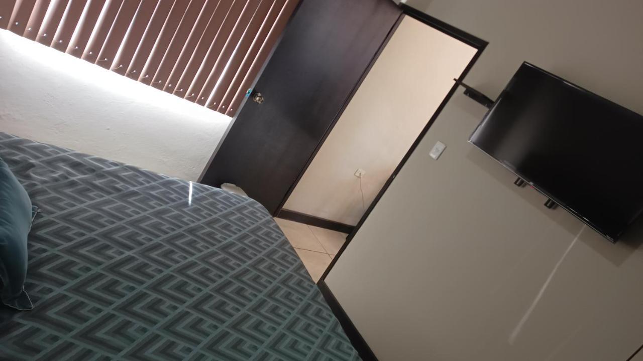 Suites Entrelagos Ciudad Obregón Eksteriør billede